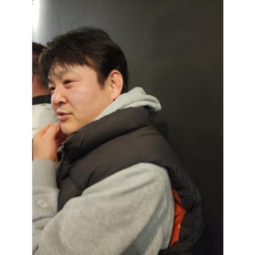 김홍욱